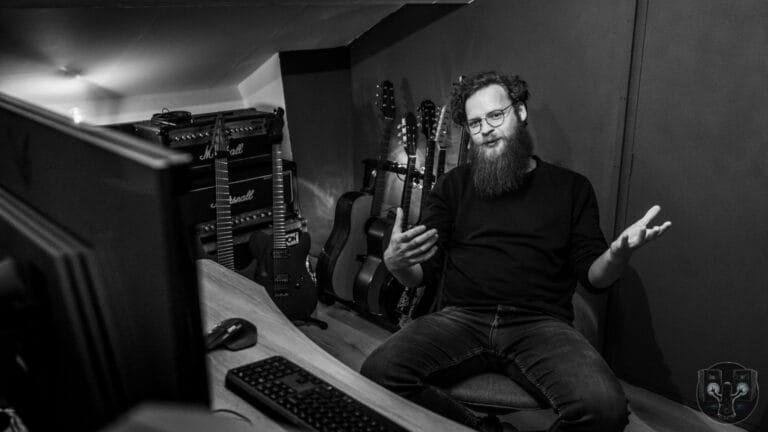 Portretfoto van Jochem Kok in zijn studio